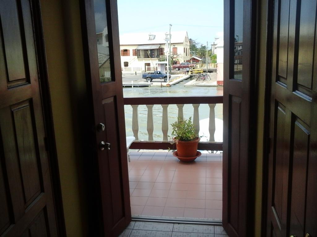 Belcove Hotel & Guesthouse Cidade de Belize Exterior foto