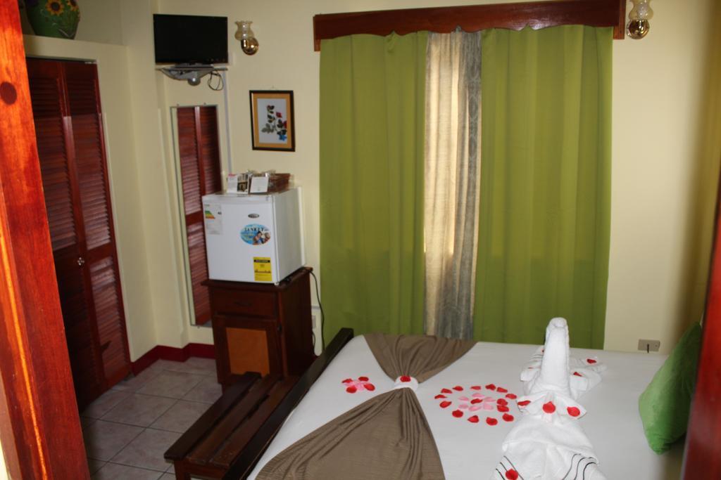 Belcove Hotel & Guesthouse Cidade de Belize Exterior foto